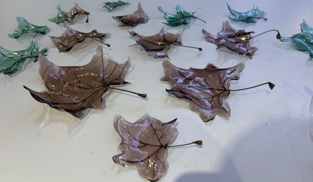 Reoliver Airを使って作られた葉形の飾り
